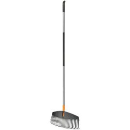 Scopa giardino ergonomic xl + manico fiskars mm 585x1810