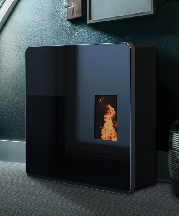 Stufa a pellet aria monolitik 10kw slim con anta scorrevole. design moderno