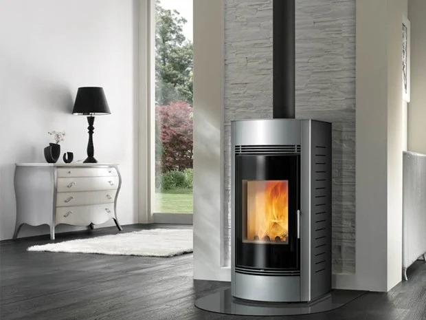 Stufa a legna per riscaldare l&#039;acqua oasi aq 16 kw